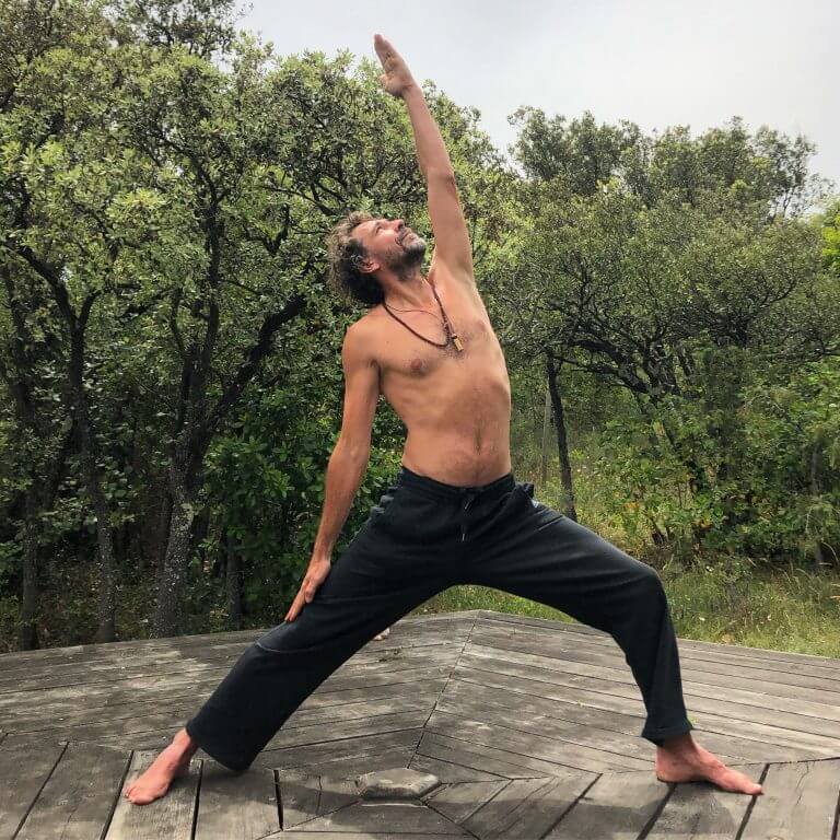 Yannick Parat professeur de Yoga
